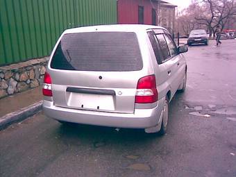 2001 Mazda Demio Photos