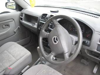 2001 Mazda Demio Pictures