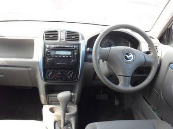 2001 Mazda Demio Pictures