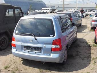 2001 Mazda Demio Photos