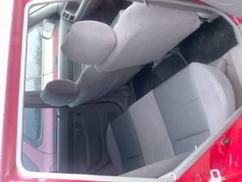 2001 Mazda Demio Pictures