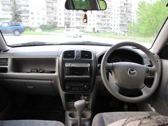 2001 Mazda Demio Pictures