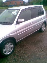 2001 Mazda Demio Images