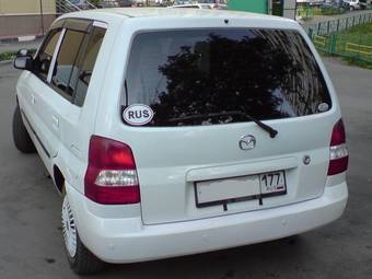 2001 Mazda Demio Photos