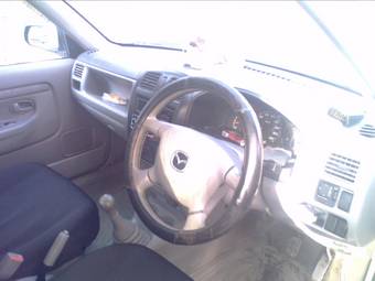 2001 Mazda Demio Pictures