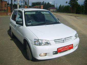 2001 Mazda Demio Photos