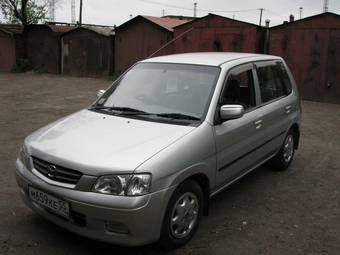 2001 Mazda Demio Pictures