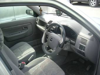 2001 Mazda Demio Pictures