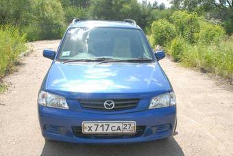 2001 Mazda Demio Photos