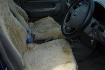 2001 Mazda Demio Photos