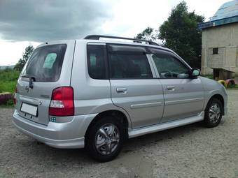 2001 Mazda Demio Photos
