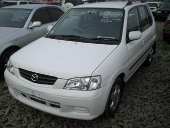 2001 Mazda Demio Photos