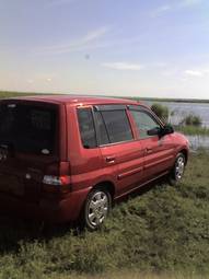 2001 Mazda Demio Pictures