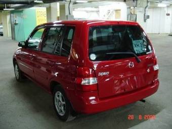 2001 Mazda Demio Photos