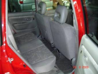 2001 Mazda Demio Pictures