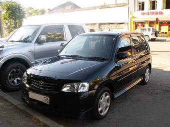 2001 Mazda Demio Photos