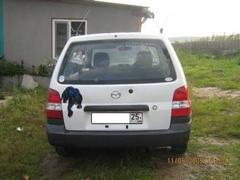 2001 Mazda Demio Pictures