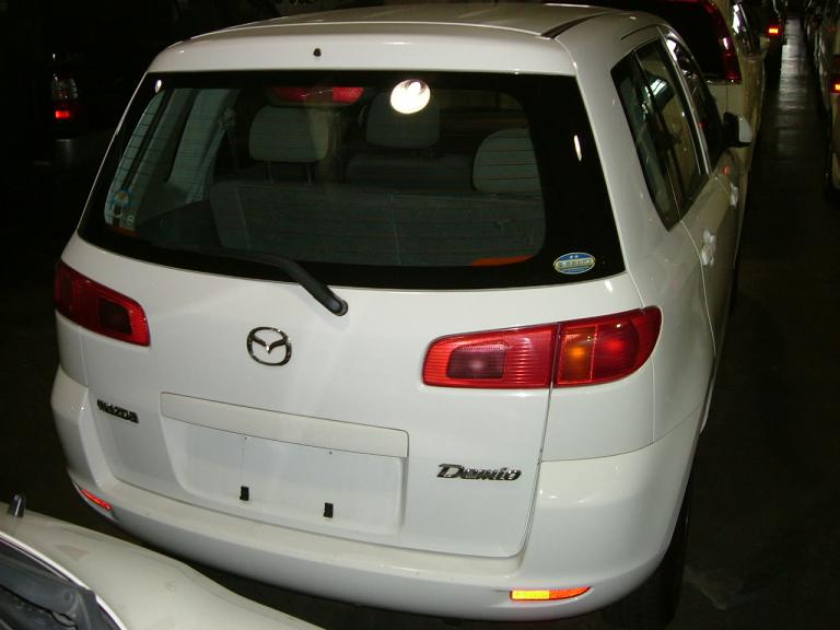 2002 Mazda Demio