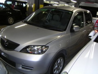 2002 Mazda Demio