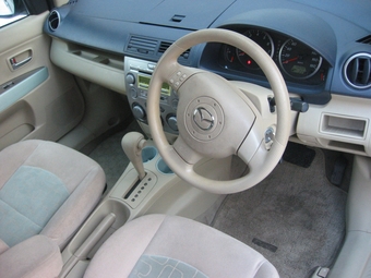 2002 Mazda Demio