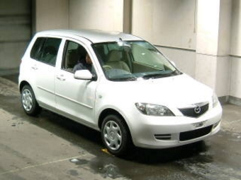 2002 Mazda Demio