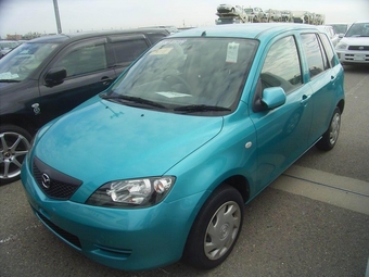 2002 Mazda Demio