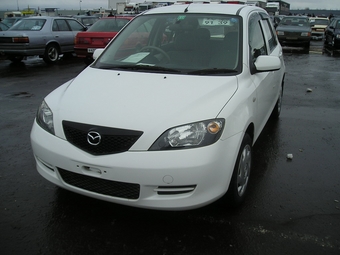 2002 Mazda Demio