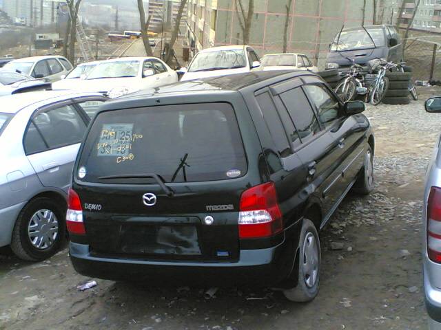 2002 Mazda Demio