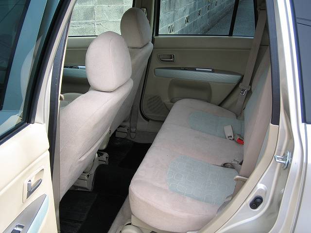 2002 Mazda Demio