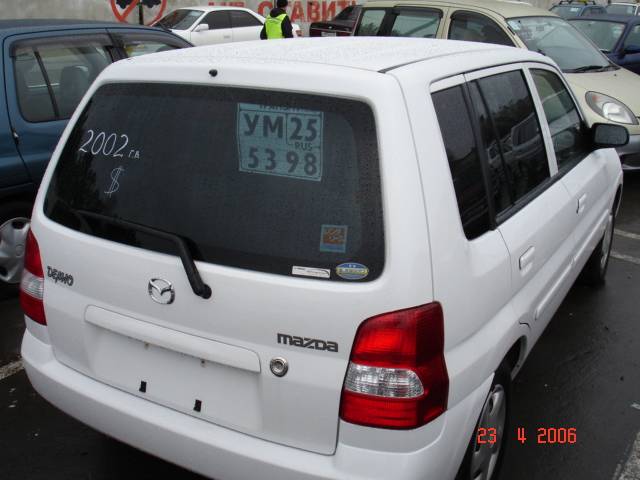 2002 Mazda Demio