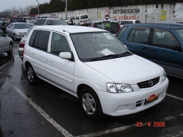 2002 Mazda Demio