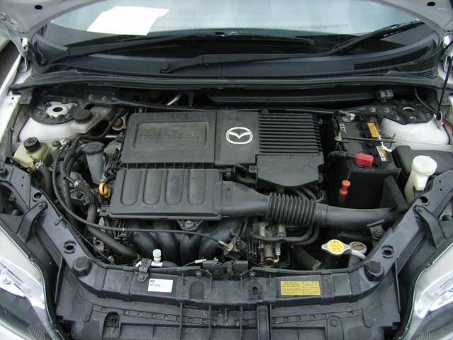 2002 Mazda Demio
