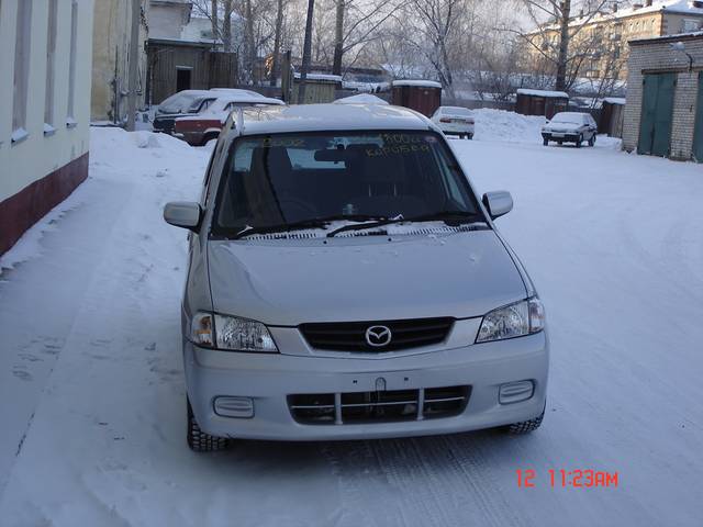 2002 Mazda Demio