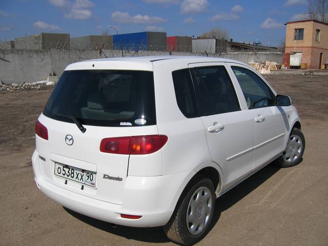 2002 Mazda Demio