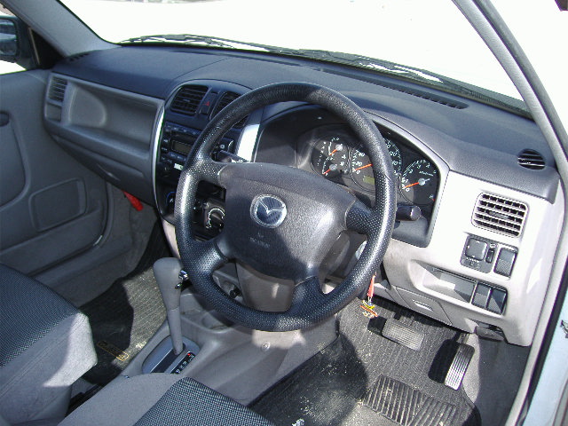 2002 Mazda Demio