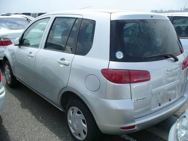2002 Mazda Demio
