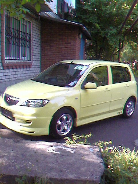 2002 Mazda Demio
