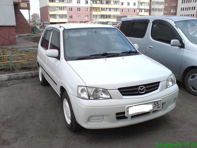 2002 Mazda Demio