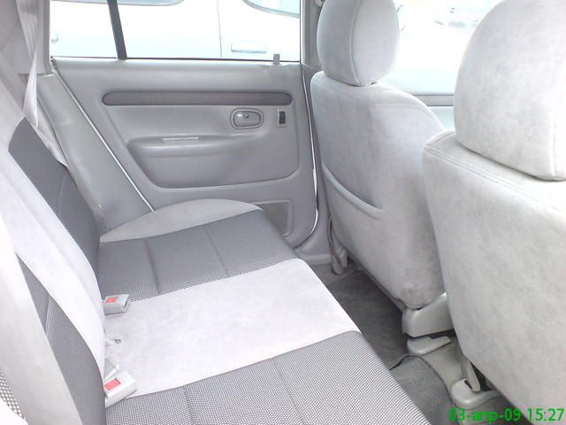 2002 Mazda Demio