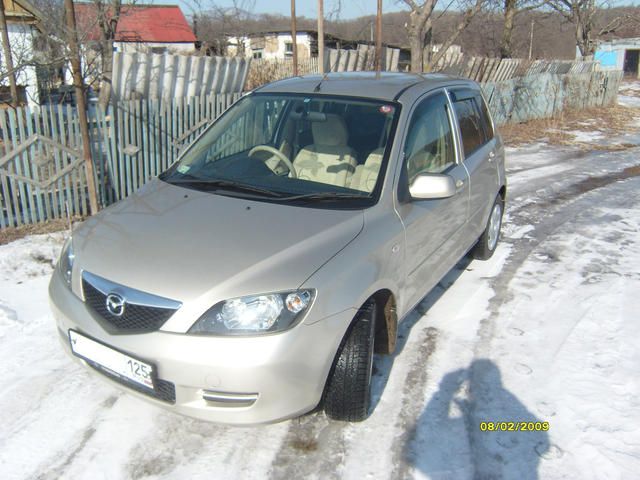2002 Mazda Demio