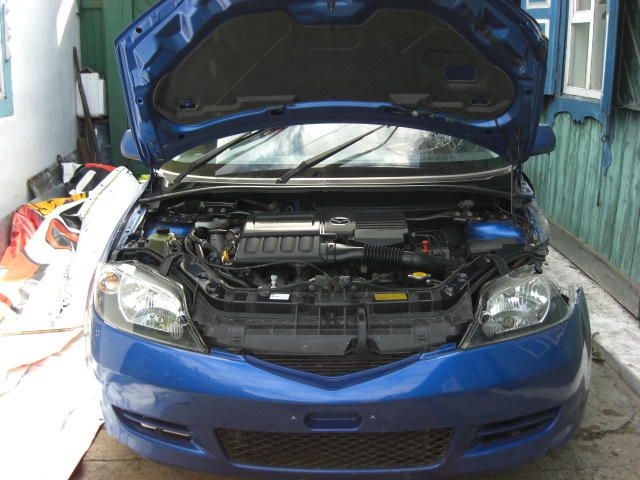 2002 Mazda Demio