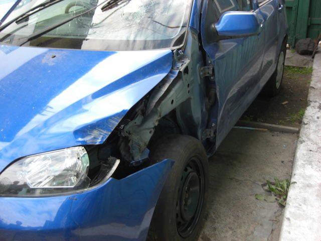 2002 Mazda Demio
