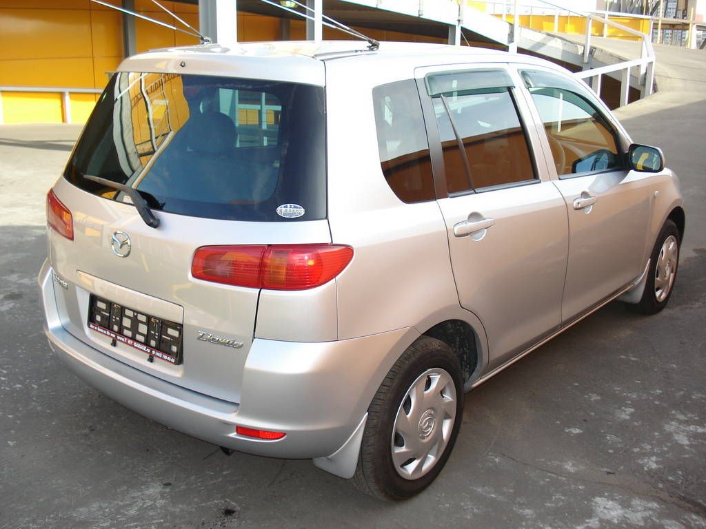 2002 Mazda Demio