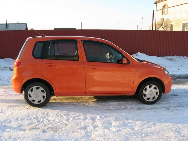 2002 Mazda Demio