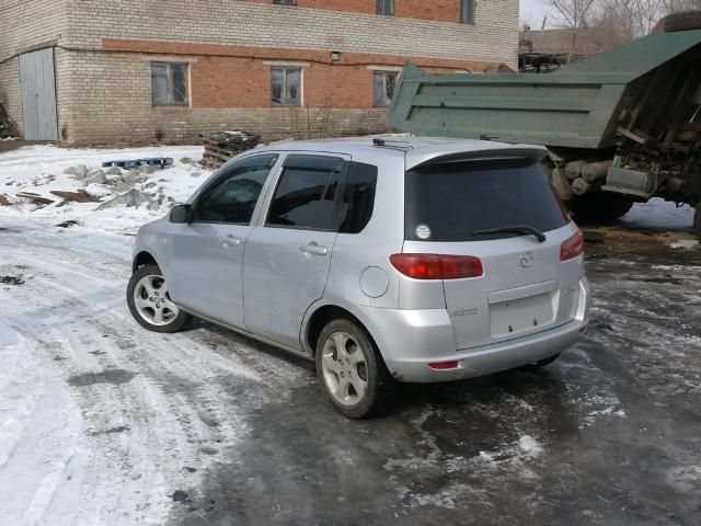 2002 Mazda Demio