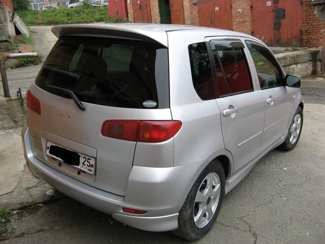 2002 Mazda Demio