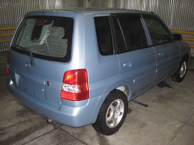 2002 Mazda Demio