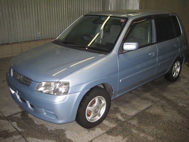 2002 Mazda Demio