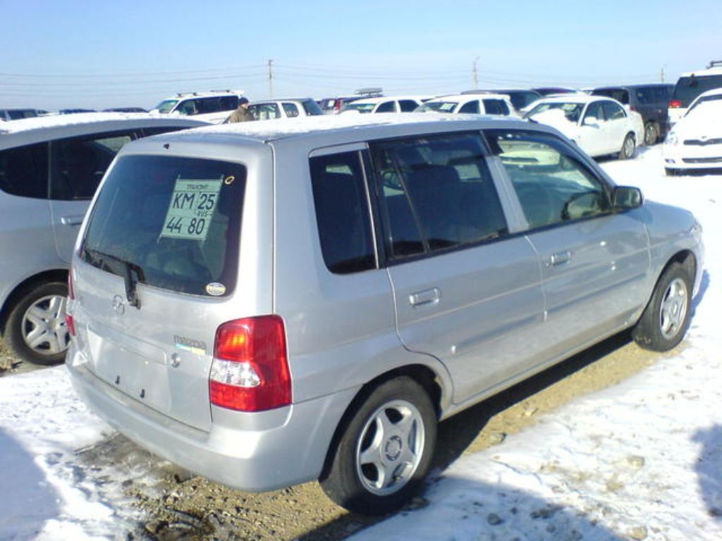 2002 Mazda Demio