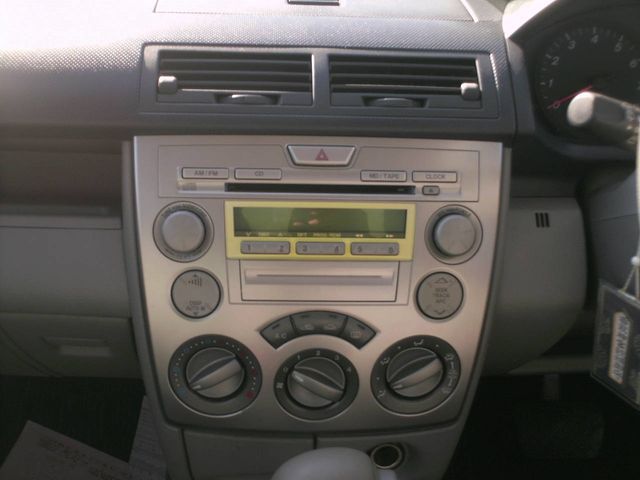 2002 Mazda Demio